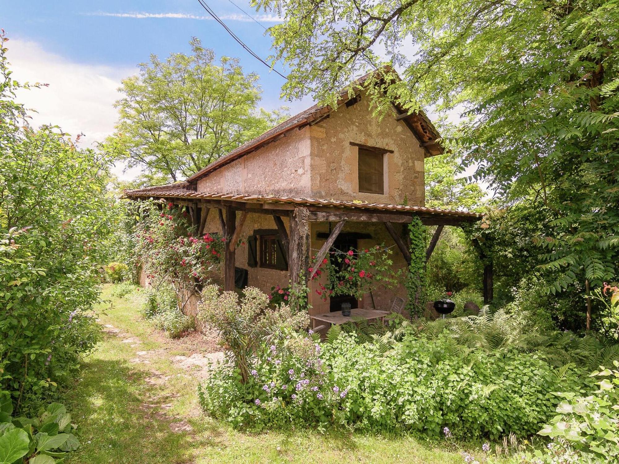 Cottage In Les Eyzies De Tayac Sireuil With Pool Meyrals Екстериор снимка