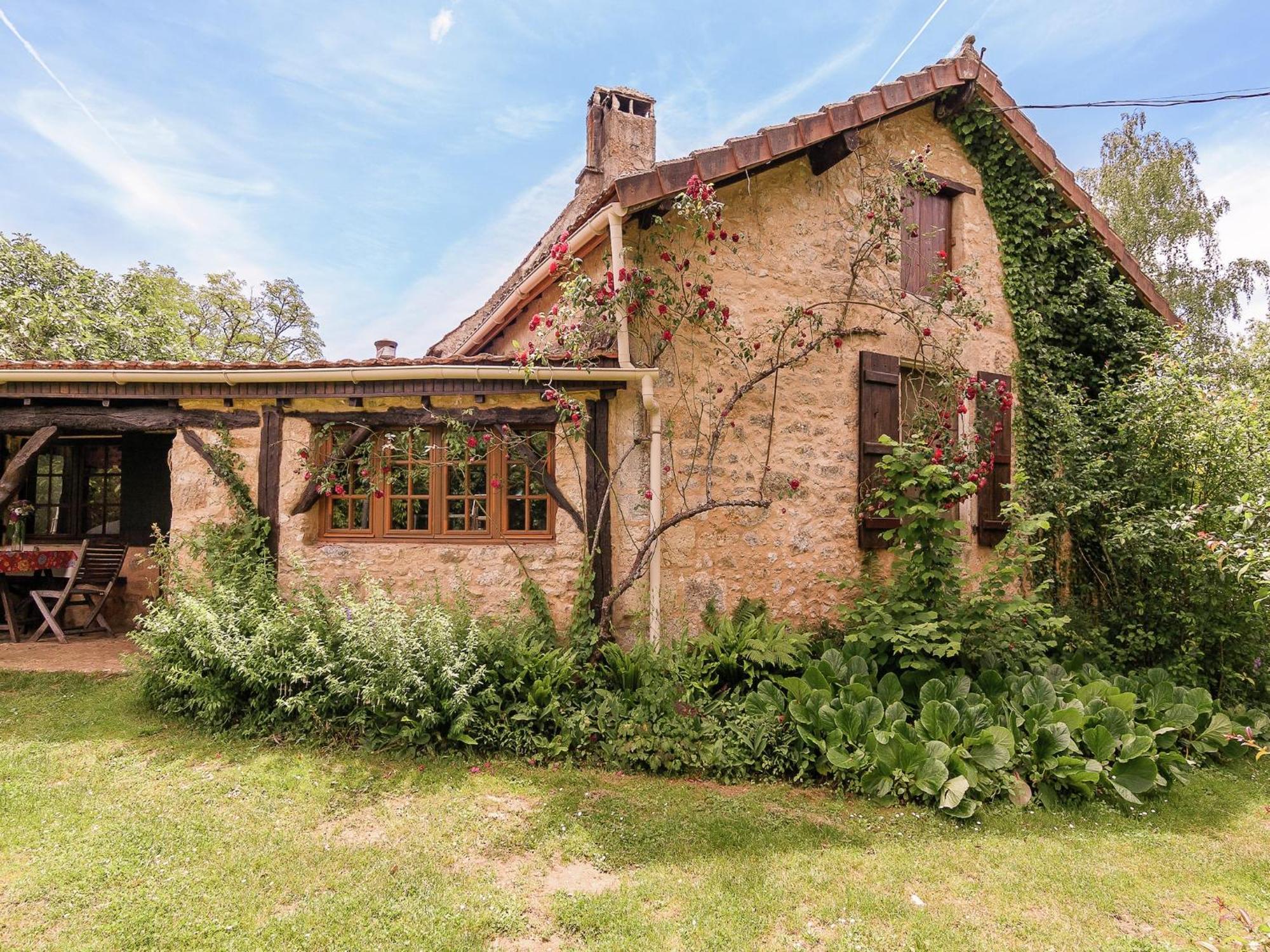 Cottage In Les Eyzies De Tayac Sireuil With Pool Meyrals Екстериор снимка