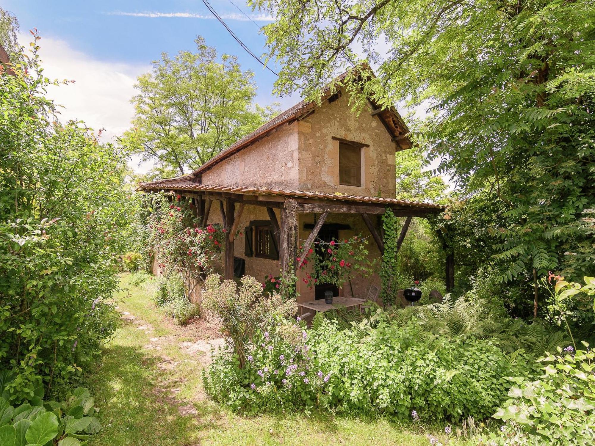 Cottage In Les Eyzies De Tayac Sireuil With Pool Meyrals Екстериор снимка